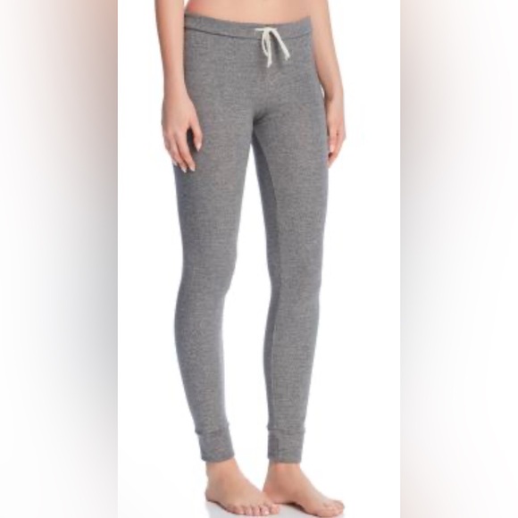 5044 - Alo Yoga twiggy sweatpant- grey - medium - Picture 1 of 6